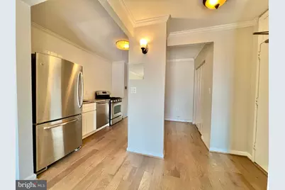 4242 E West Highway #417, Chevy Chase, MD 20815 - Photo 4