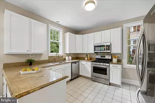 112 Quincy St, Chevy Chase, MD 20815 - Photo 14