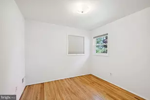 5916 Greentree Rd, Bethesda, MD 20817 - Photo 12