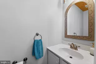 708 Suffield Dr, Gaithersburg, MD 20878 - Photo 4