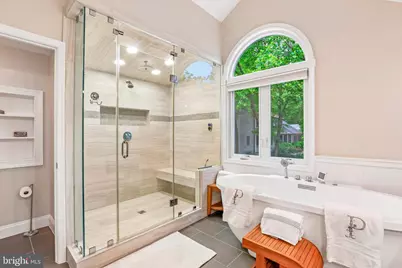 6621 Belle Chase Court, Gaithersburg, MD 20882 - Photo 26