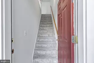 5716 Chapman Mill Dr, Rockville, MD 20852 - Photo 26