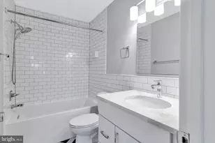 5716 Chapman Mill Dr, Rockville, MD 20852 - Photo 14