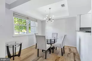 5716 Chapman Mill Dr, Rockville, MD 20852 - Photo 4