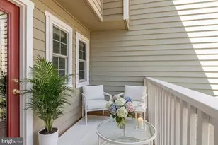 5716 Chapman Mill Dr, Rockville, MD 20852 - Photo 18