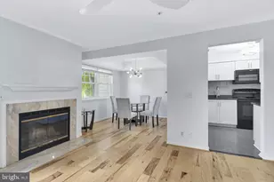 5716 Chapman Mill Dr, Rockville, MD 20852 - Photo 6