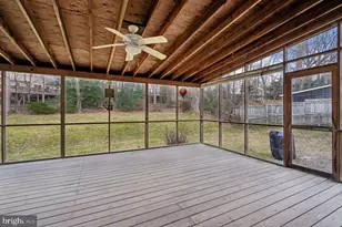 8020 Lakenheath, Potomac, MD 20854 - Photo 28