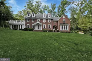 6907 Bradley Blvd, Bethesda, MD 20817 - Photo 2