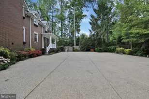 6907 Bradley Blvd, Bethesda, MD 20817 - Photo 138