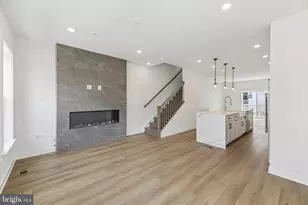 2042 Henson Norris St, Rockville, MD 20850 - Photo 6