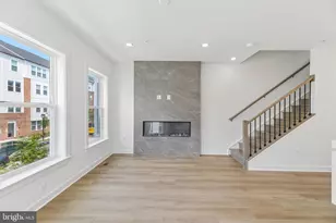 2042 Henson Norris St, Rockville, MD 20850 - Photo 4