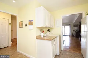 886 Azalea Dr, Rockville, MD 20850 - Photo 10
