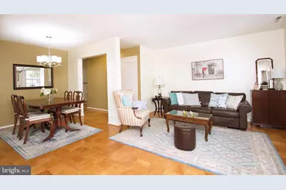 886 Azalea Drive #22-886, Rockville, MD 20850 - Photo 2