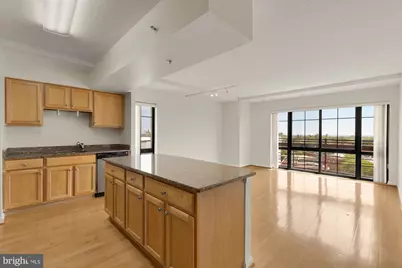 7915 Eastern Avenue #1014, Silver Spring, MD 20910 - Photo 18