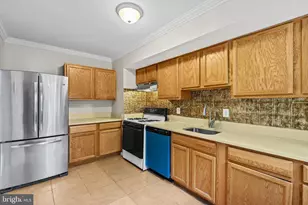 768 Quince Orchard Blvd, Gaithersburg, MD 20878 - Photo 4