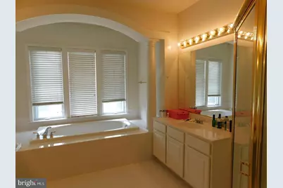 724 Ridgemont Avenue, Rockville, MD 20850 - Photo 20