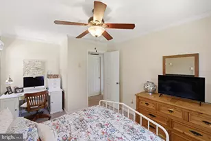 19608 Gott St, Poolesville, MD 20837 - Photo 28