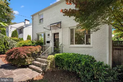 5804 Wyngate Drive, Bethesda, MD 20817 - Photo 2