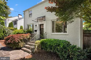 5804 Wyngate Dr, Bethesda, MD 20817 - Photo 2