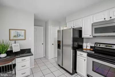 9208 Fall River Lane, Potomac, MD 20854 - Photo 10
