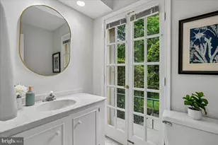 9208 Fall River Ln, Potomac, MD 20854 - Photo 18