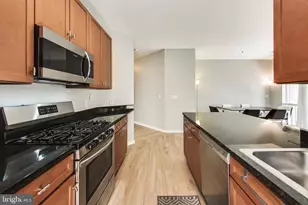 8045 Newell St, Silver Spring, MD 20910 - Photo 18