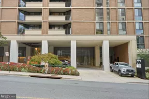 4620 N Park Ave, Chevy Chase, MD 20815 - Photo 4