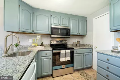 19052 Capehart Drive, Montgomery Village, MD 20886 - Photo 6