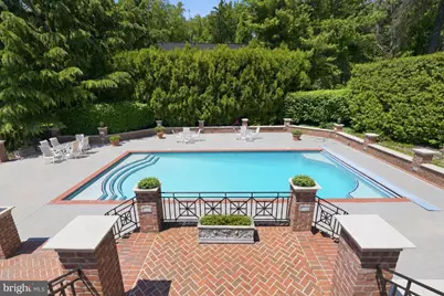9200 Redwood Avenue, Bethesda, MD 20817 - Photo 2