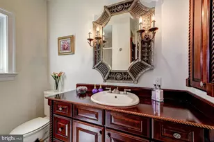 3809 Jones Bridge Rd, Chevy Chase, MD 20815 - Photo 14