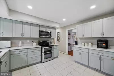 11518 Charlton Drive, Silver Spring, MD 20902 - Photo 12