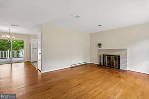 11809 Longdraft Ct, Gaithersburg, MD 20878 - Photo 4