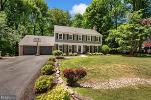 8508 Scarboro Ct, Potomac, MD 20854 - Photo 2