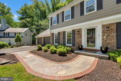 8508 Scarboro Court, Potomac, MD 20854 - Photo 4