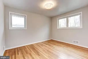 9718 Holmhurst Rd, Bethesda, MD 20817 - Photo 14