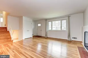 9718 Holmhurst Rd, Bethesda, MD 20817 - Photo 2