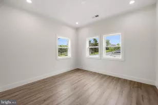 15001 Darnestown Rd, Germantown, MD 20874 - Photo 16