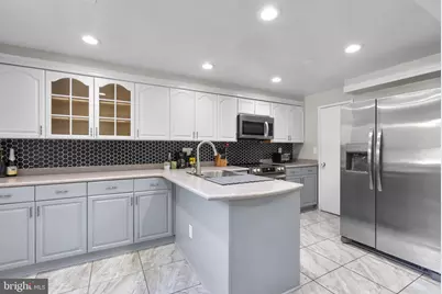10314 Watkins Mill Drive, Gaithersburg, MD 20886 - Photo 2