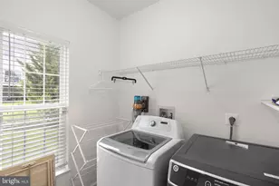 18028 Red Rocks Dr, Germantown, MD 20874 - Photo 16