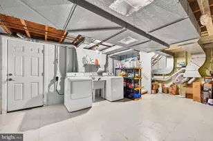 914 Kenbrook Ct, Silver Spring, MD 20902 - Photo 30