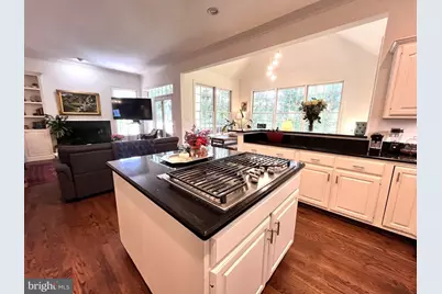 7809 Fox Gate Court, Bethesda, MD 20817 - Photo 4