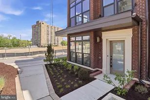 5518 Topaz Ln, Bethesda, MD 20816 - Photo 2