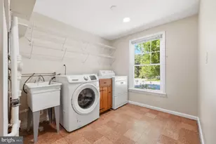 8008 Inspection House Rd, Potomac, MD 20854 - Photo 20