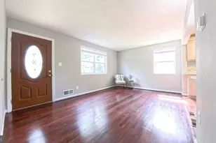 11706 Hatcher Pl, Silver Spring, MD 20902 - Photo 4