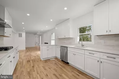 9828 Watts Branch Drive, Rockville, MD 20850 - Photo 16