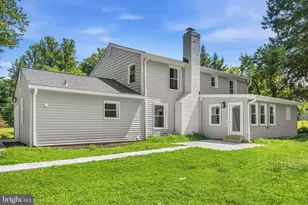 9828 Watts Branch Dr, Rockville, MD 20850 - Photo 46