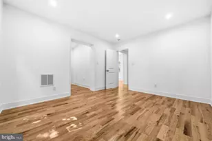 9828 Watts Branch Dr, Rockville, MD 20850 - Photo 18