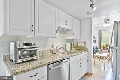 19420 Thomas Farm Road, Gaithersburg, MD 20886 - Photo 2