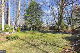 12628 St James Rd, Rockville, MD 20850 - Photo 52