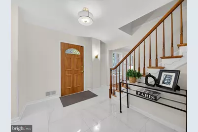 12628 Saint James Road, Rockville, MD 20850 - Photo 2